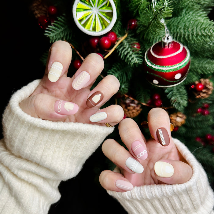 Oatmilk Knit — hand-painted press-on nails