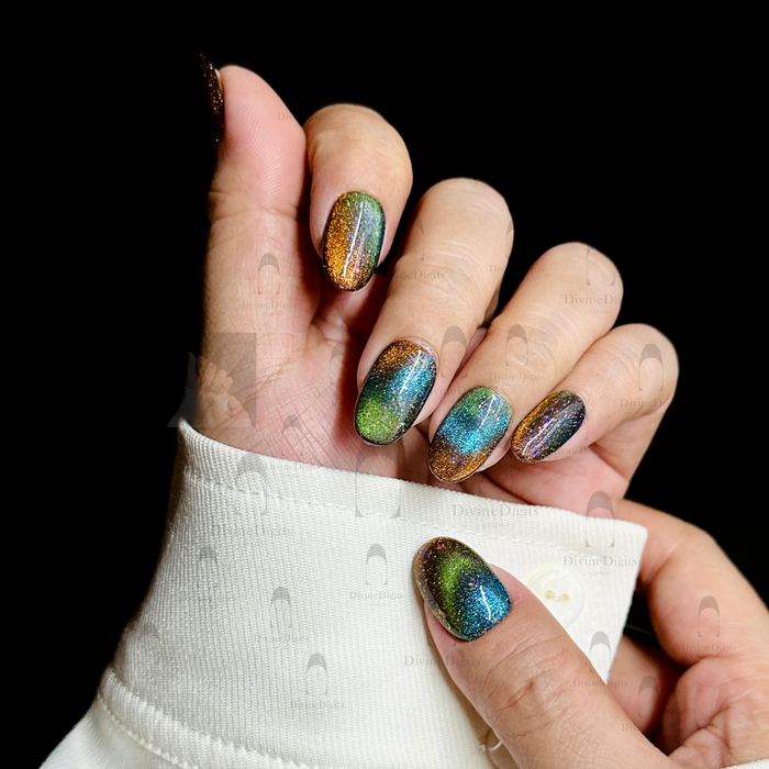 Aurora Borealis — hand-painted press-on nails