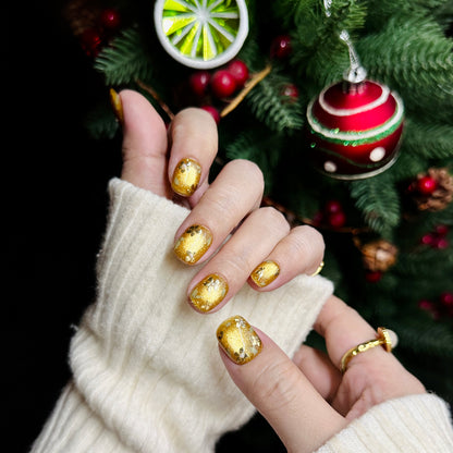 Gilded Noël