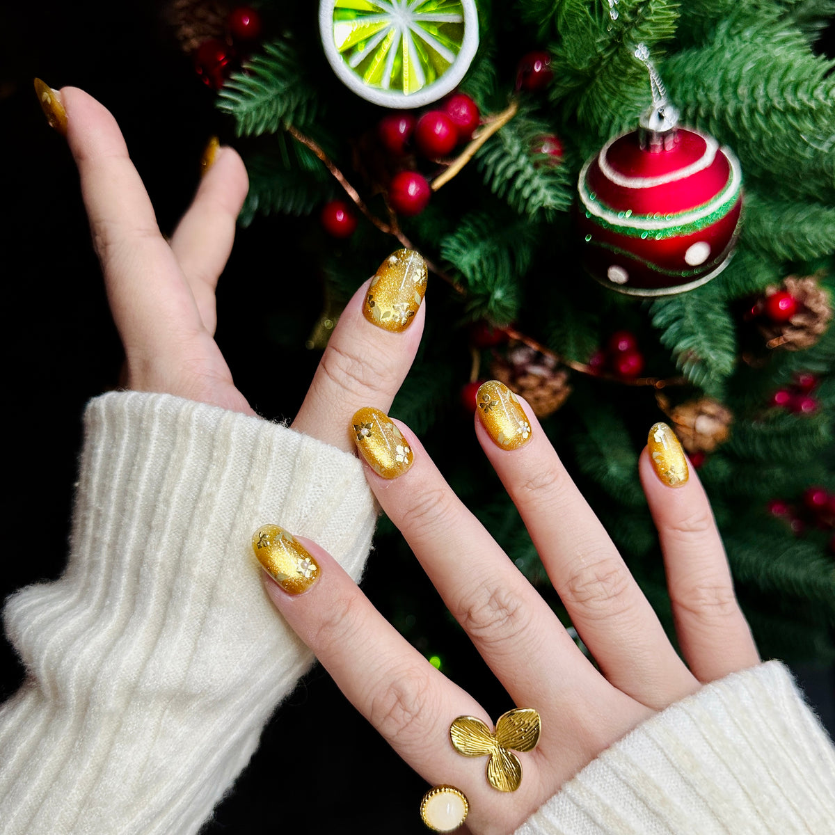 Gilded Noël
